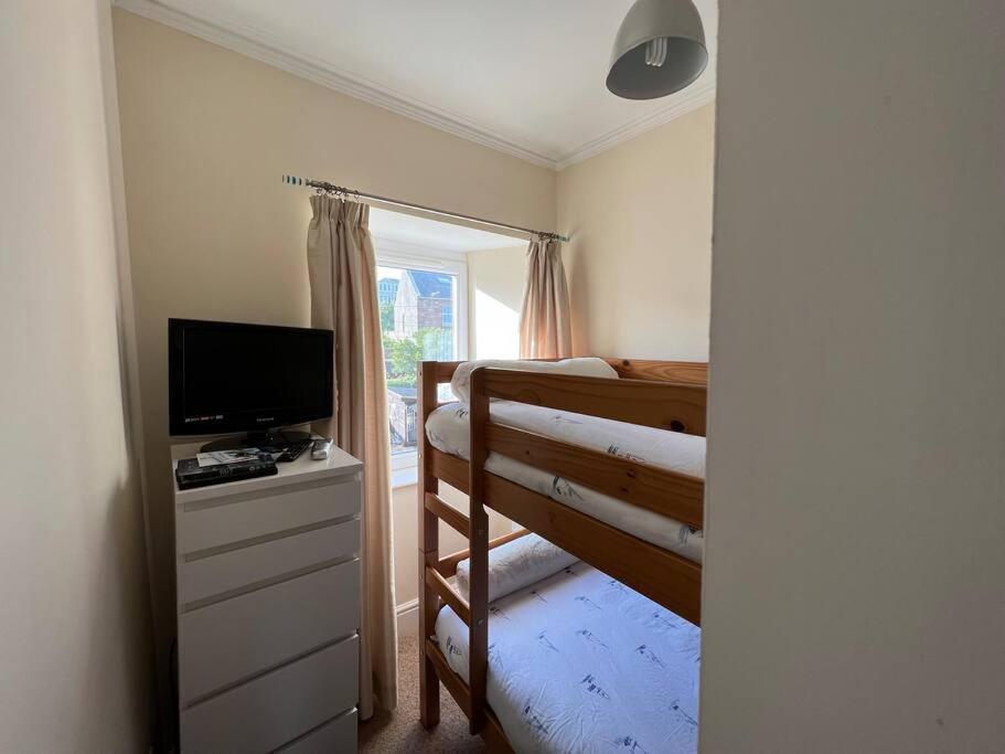 Fantastic 3 Bedroom Holiday Home Millport Exterior foto